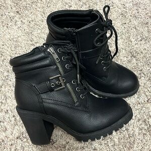 LAST CHANCE 💸 Moto Boots WW